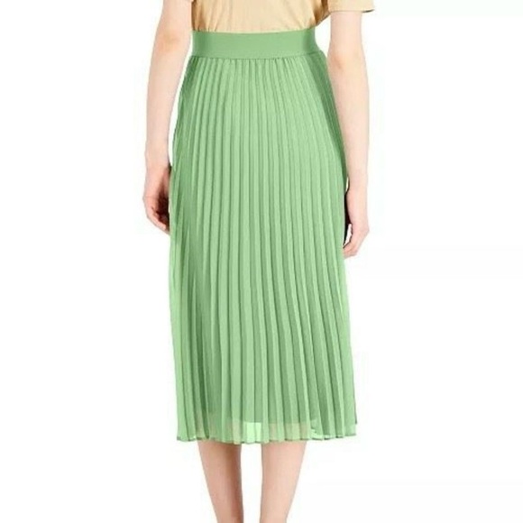 Alfani Women’s Pleated Pull On MIDI Skirt in Pistachio Green Size XS - Picture 2 of 7